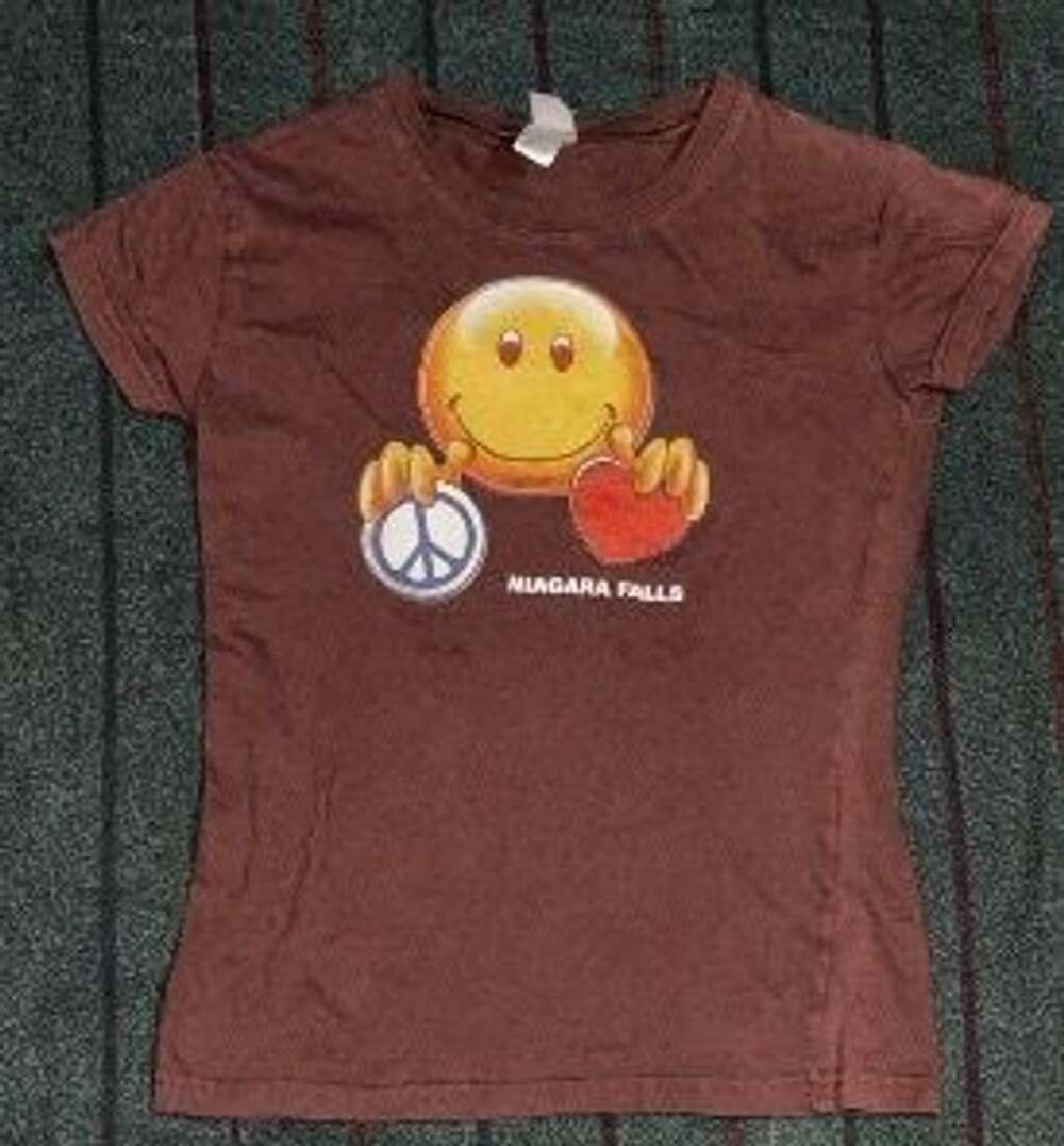 Vintage Niagara Falls Smiley Face Peace And Love Graphic Brown T-Shirt